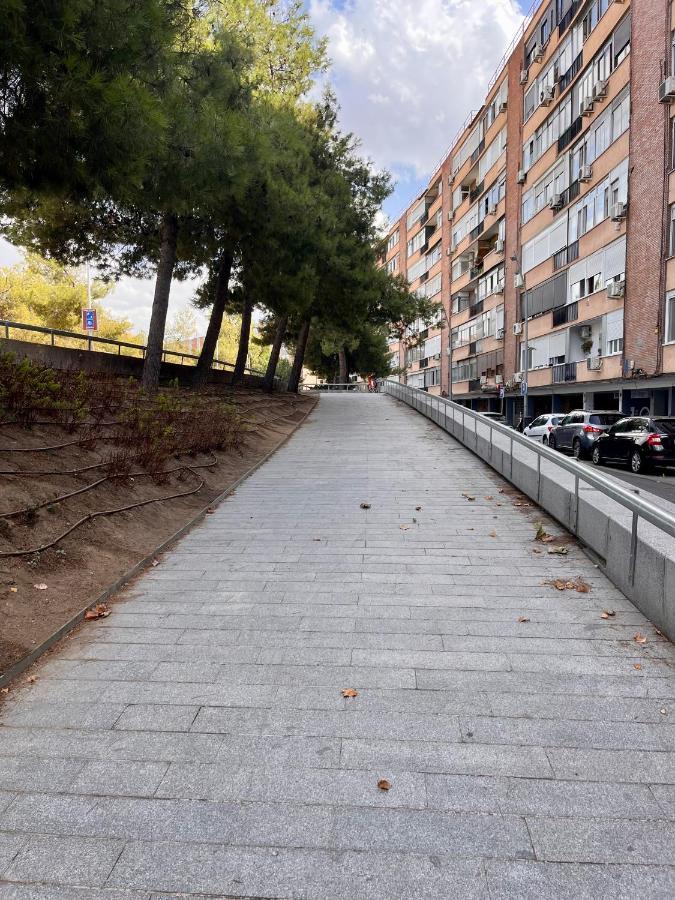 Madrid River Dreams Екстер'єр фото